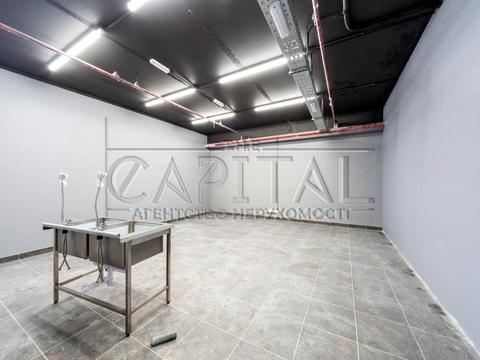 коммерческая по адресу Лісова, 4