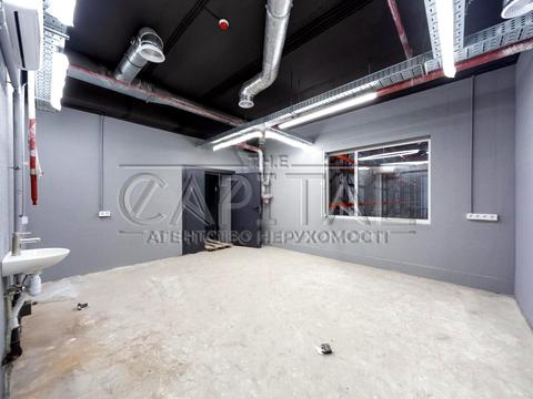 коммерческая по адресу Лісова, 4