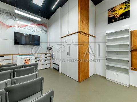 комерційна за адресою Київ, Старонаводницька вул., 6