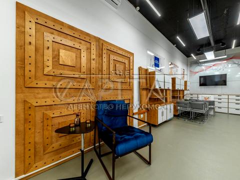 комерційна за адресою Київ, Старонаводницька вул., 6