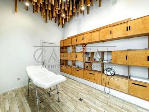 комерційна за адресою Київ, Старонаводницька вул., 6