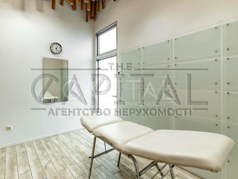 комерційна за адресою Київ, Старонаводницька вул., 6