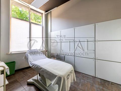 комерційна за адресою Київ, Старонаводницька вул., 6