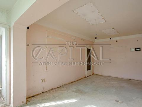 комерційна за адресою Героїв полку "Азов" вул. (Маршала Малиновського), 4