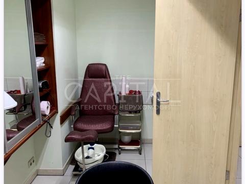 комерційна за адресою Анни Ахматової вул., 13