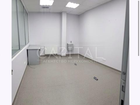 комерційна за адресою Володимира Івасюка просп. (Героїв Сталінграду), 8