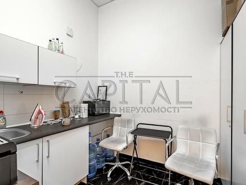 комерційна за адресою Генерала Шаповала вул. (Механізаторів), 2