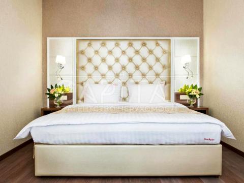 коммерческая по адресу Николая Михновского бульв. (Дружбы народов), 14-16