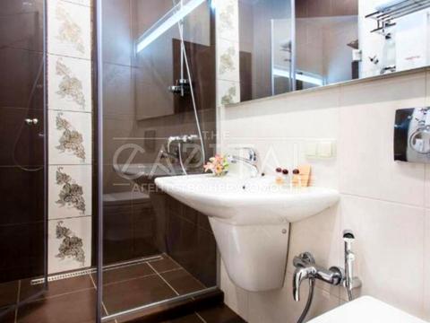 коммерческая по адресу Николая Михновского бульв. (Дружбы народов), 14-16