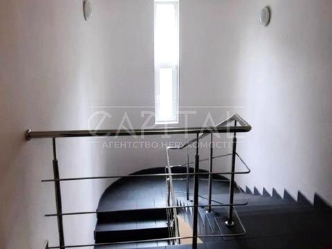 коммерческая по адресу Старонаводницкая ул., 1