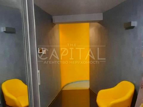 коммерческая по адресу Старонаводницкая ул., 1