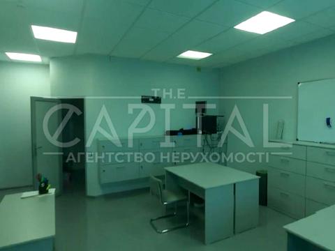 коммерческая по адресу Старонаводницкая ул., 1