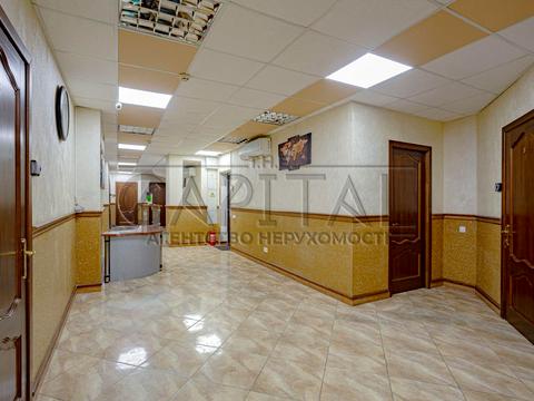 комерційна за адресою Здолбунівська вул., 9