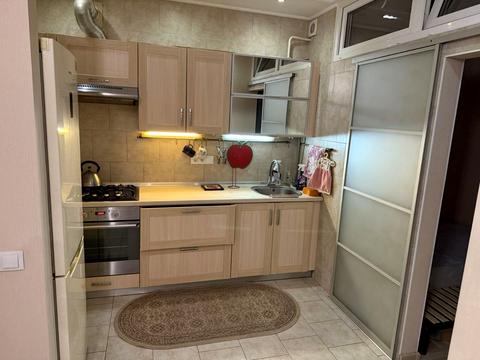 квартира за адресою Зоопаркова вул., 12