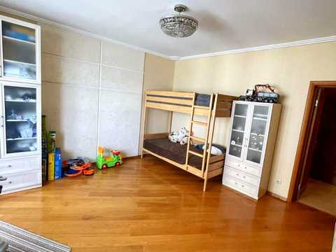 квартира за адресою Дніпровська набережна вул., 23
