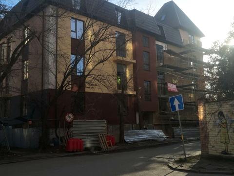 квартира за адресою Яслинська вул., (Будинок)