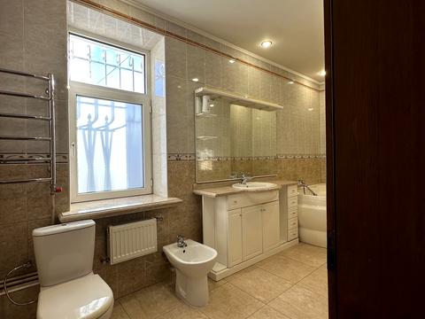 квартира за адресою Костянтинівська вул., 10