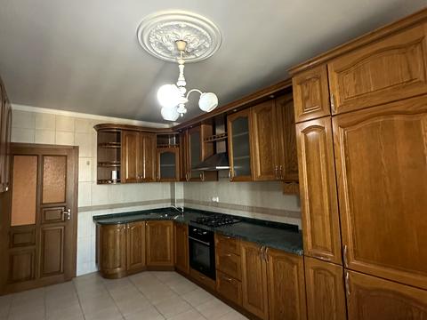 квартира за адресою Костянтинівська вул., 10