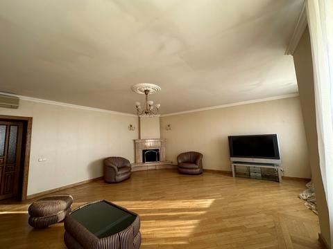 квартира за адресою Костянтинівська вул., 10