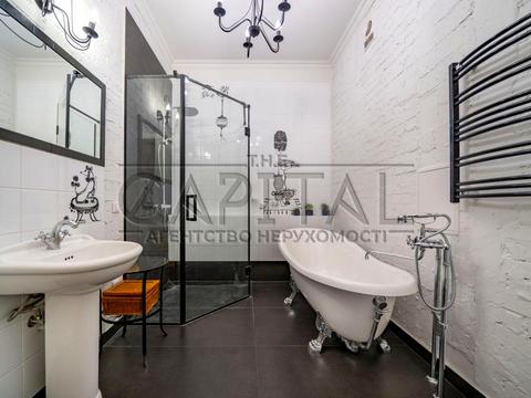 будинок за адресою с. Козин, Весняна