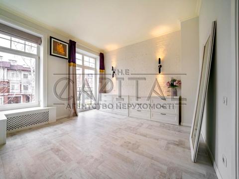 будинок за адресою с. Козин, Весняна