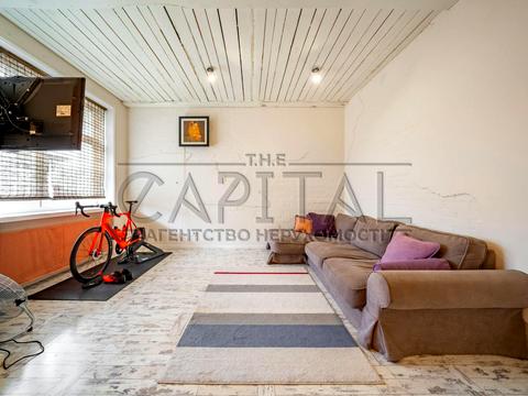 будинок за адресою с. Козин, Весняна