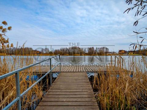 будинок за адресою с. Козин, Весняна