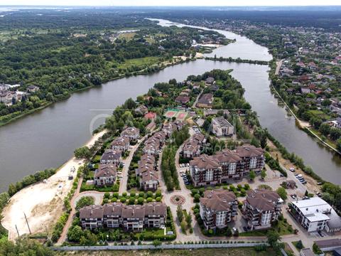 будинок за адресою с. Козин, Весняна