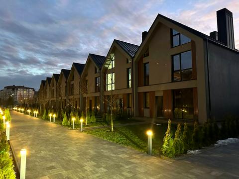 дом по адресу Евгения Патона ул.