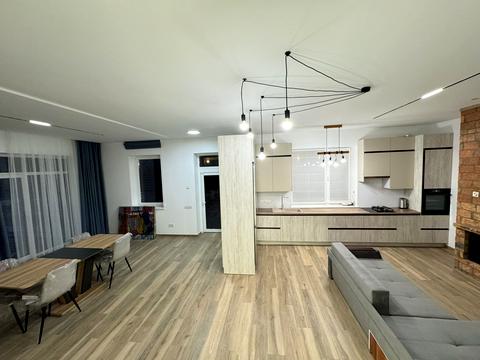 дом по адресу Александра Олеся ул.