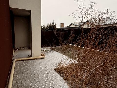 квартира за адресою Роксоляни вул., 12