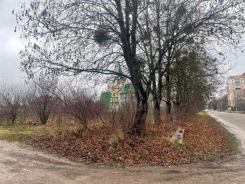 ділянка за адресою Молодіжна, 18