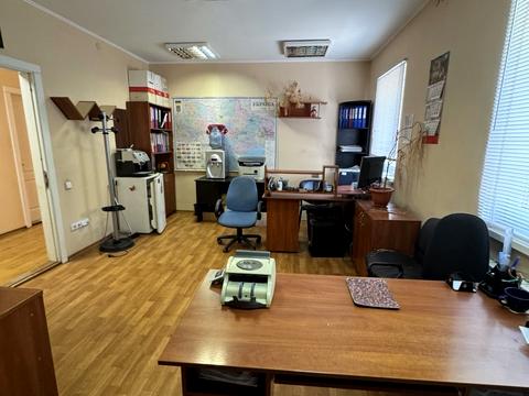 коммерческая по адресу Зимових Походів ул. (Молодогвардейская), 2