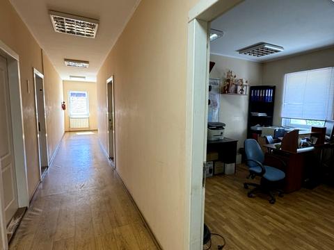 коммерческая по адресу Зимових Походів ул. (Молодогвардейская), 2