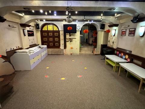 комерційна за адресою Панікахи вул., 77