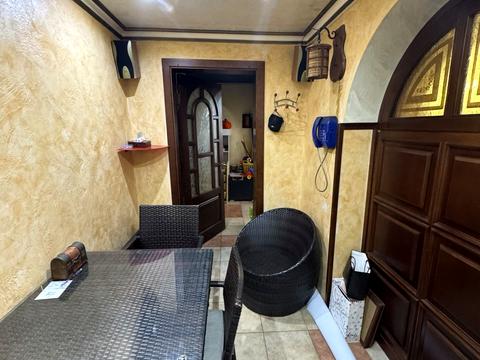 комерційна за адресою Панікахи вул., 77