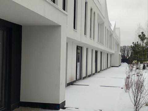 будинок за адресою Світанкова вул.