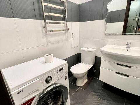 квартира за адресою Регенераторна вул., 4 к1