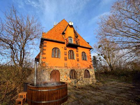 коммерческая по адресу Вишнева, 51