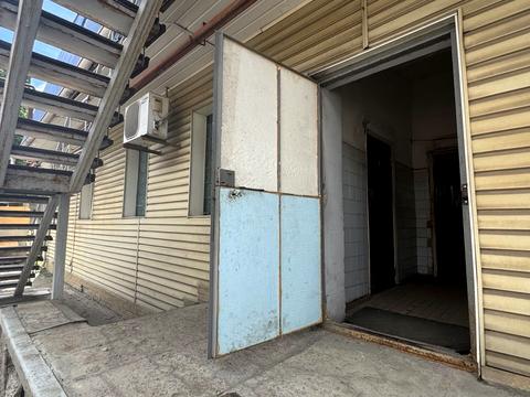 коммерческая по адресу Зимових Походів ул. (Молодогвардейская), 2а