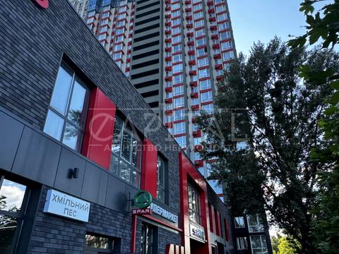 комерційна за адресою Академіка Булаховського вул., 2