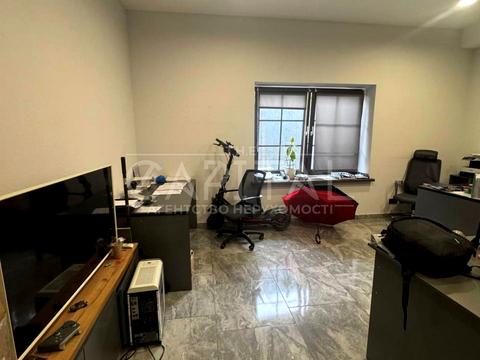 комерційна за адресою Степана Рудницького вул. (Академіка Вільямса), 35-В 