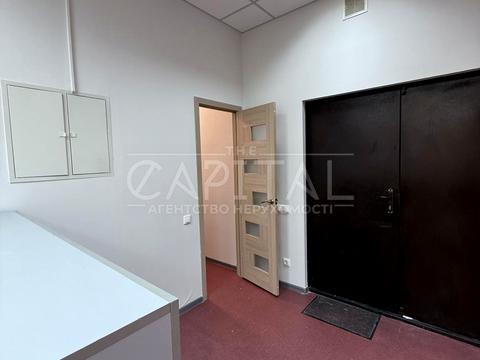 комерційна за адресою Полтавська вул., 12