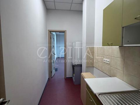 комерційна за адресою Полтавська вул., 12