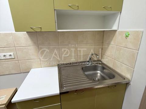 комерційна за адресою Полтавська вул., 12