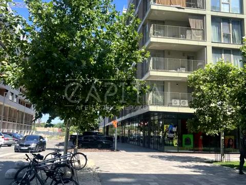 комерційна за адресою Київ, Набережно-Рибальська дорога вул., 3