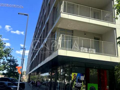 комерційна за адресою Київ, Набережно-Рибальська дорога вул., 3