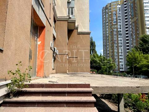 комерційна за адресою Ованеса Туманяна вул., 15-А