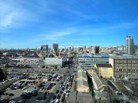 комерційна за адресою Жилянська вул., 118