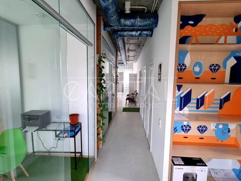 комерційна за адресою Київ, Воздвиженська вул., 40